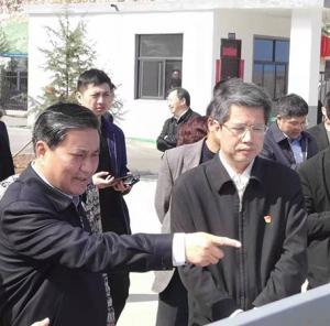 熱烈歡迎河南省副省長武國定、汝陽縣縣委書記潘峰到我廠指導(dǎo)工作
